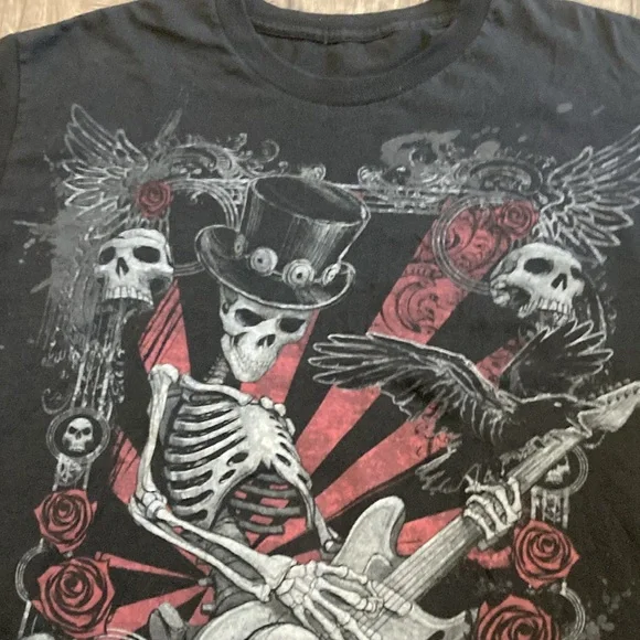 Retro Mens Large Alstyle Skeleton Playing BASS Guitar Roses T SHIRT Black - Picture 3 of 4